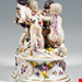  مجسمه دست ساز دکوری چینی آنتیک قدیمی مایسن آلمان  Frühe Meissener Amorgruppe um 1750 Allegorie des Frühlings mit zusätzlichem Sockel