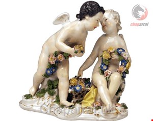 مجسمه دست ساز دکوری چینی آنتیک قدیمی Meissener Rokoko Cherubs Cupids Figuren mit Blumen Modell 2372 Kaendler 1755 60
